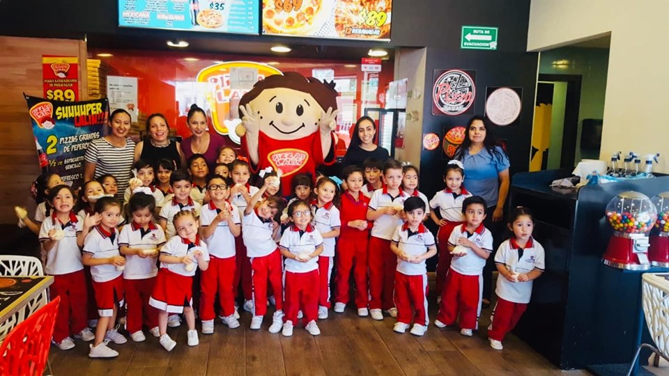 Colegio Bilingüe Palabra Viva. Los peques de preescolar visitan pizzería.