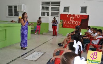 Visita de la Escritora María García Esperón. Colegio Palmore.