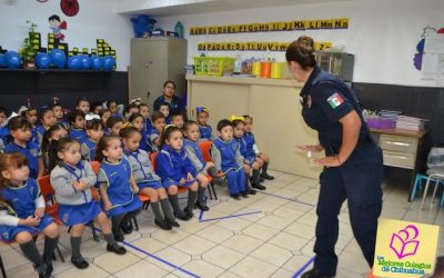 Visita de los Bomberos y Plática de Prevención de Accidentes. Colegio Dozal.